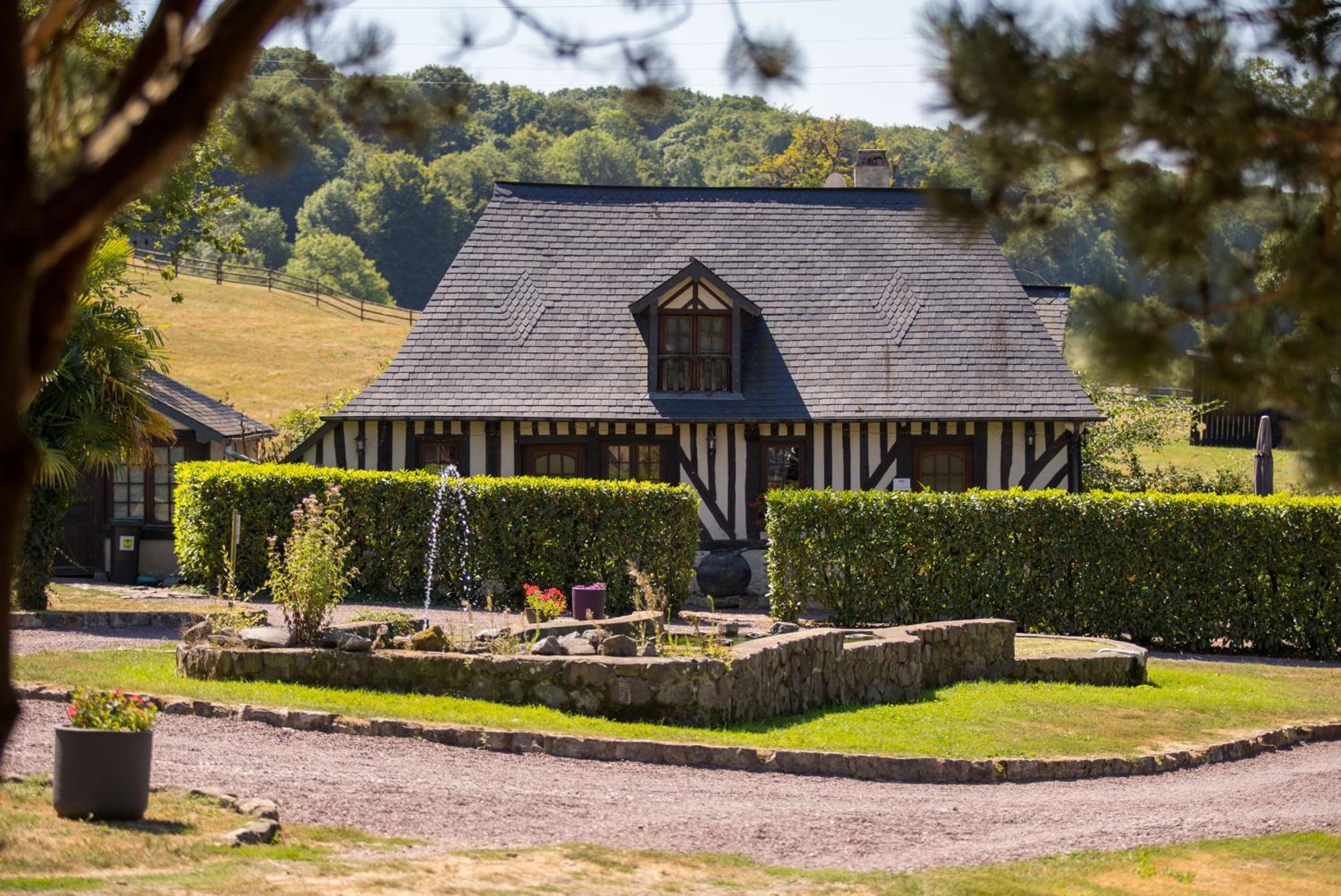 Gites - Domaine De Geffosse ปง-เอเลแวก ภายนอก รูปภาพ
