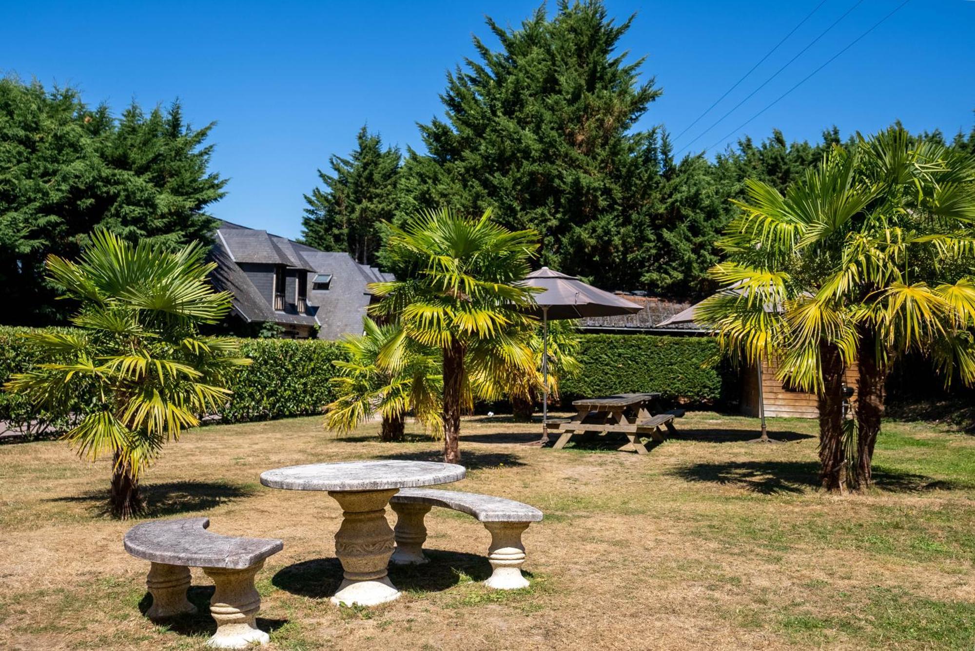 Gites - Domaine De Geffosse ปง-เอเลแวก ภายนอก รูปภาพ
