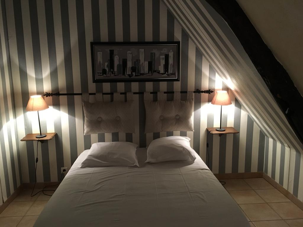 Gites - Domaine De Geffosse ปง-เอเลแวก ภายนอก รูปภาพ